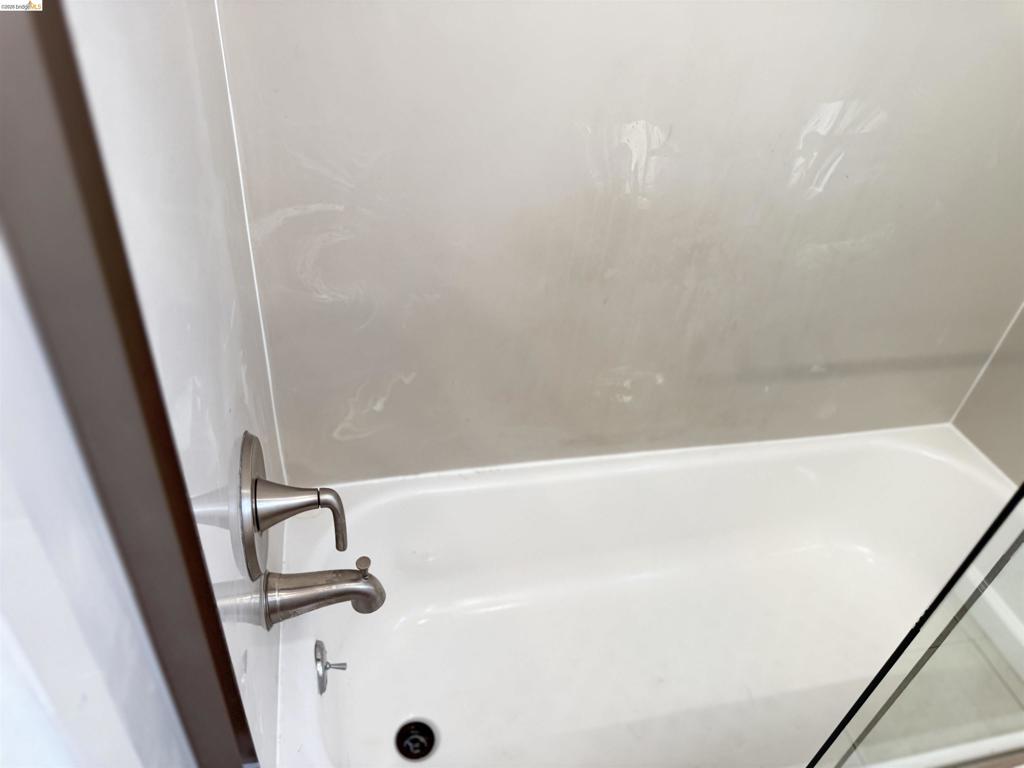 1817 73rd Ave Property Photo 12