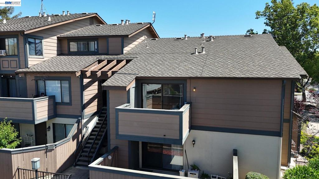 277 Hackamore Cmn Property Photo 1