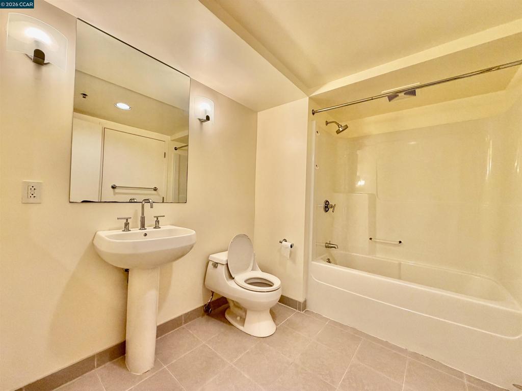 200 Brannan St 126 Property Photo 7