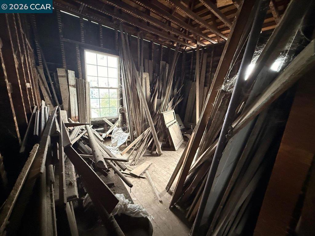 161 S 3rd Ave Property Photo 12