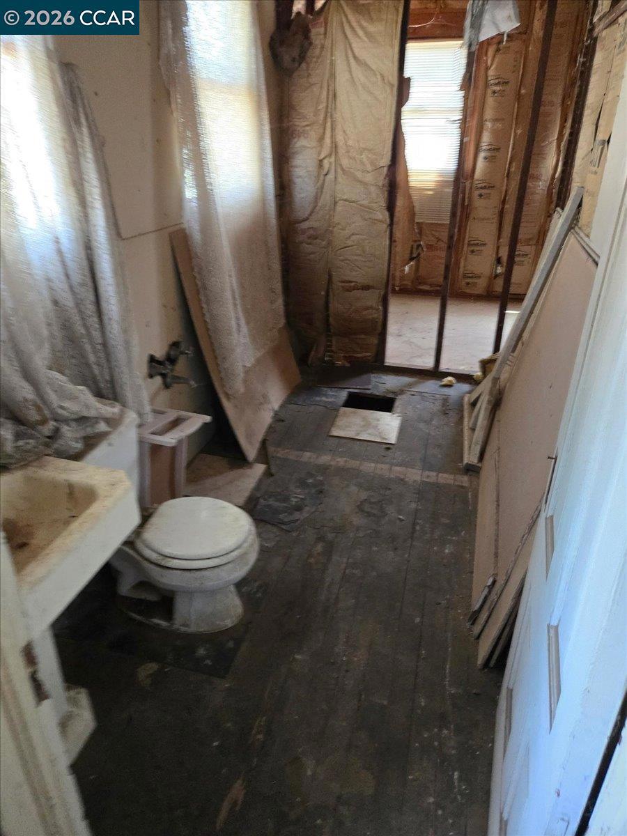 161 S 3rd Ave Property Photo 24