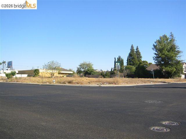 7200 Meadowgate Dr Property Photo 6