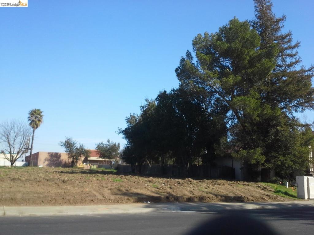 7200 Meadowgate Dr Property Photo 10
