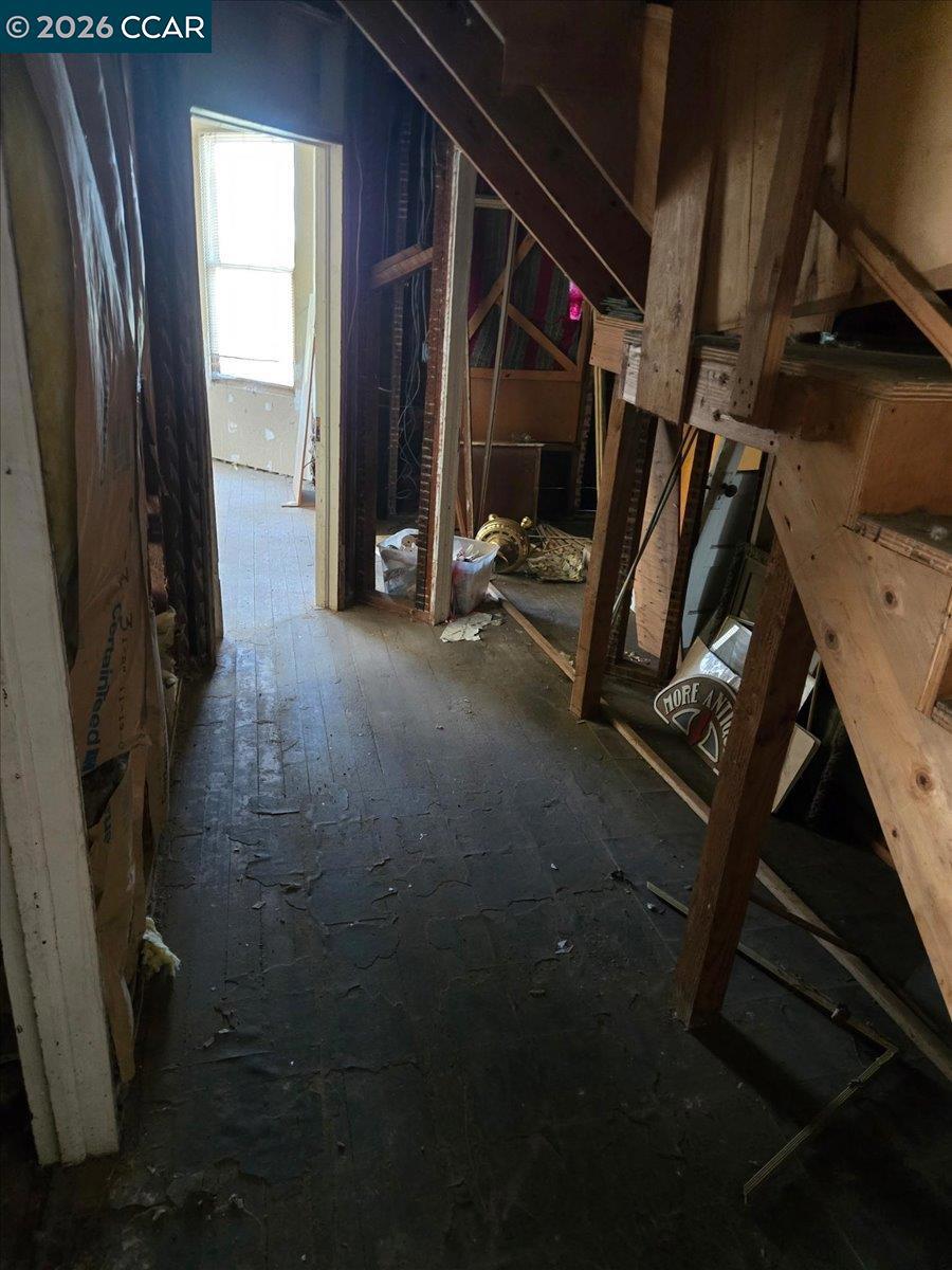 151 S 3rd Ave Property Photo 23
