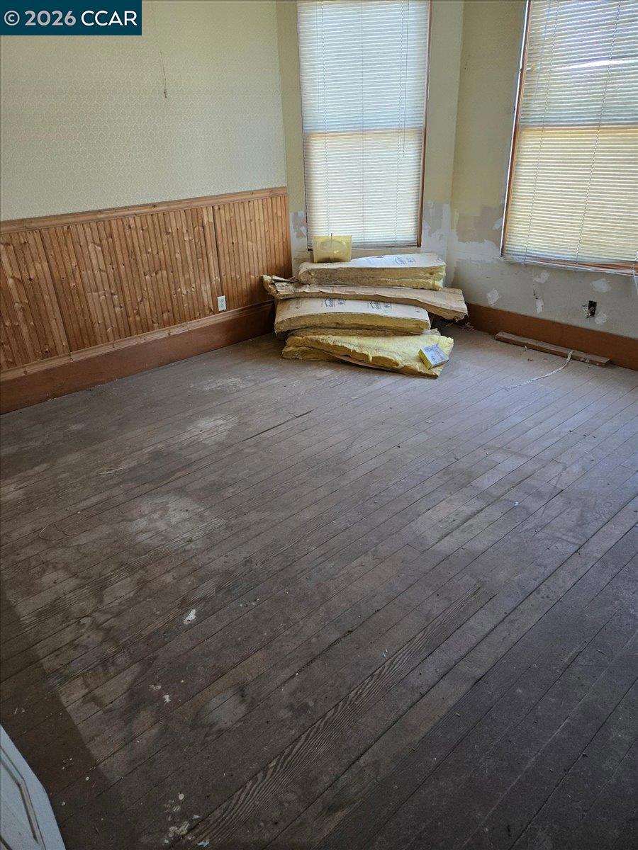 151 S 3rd Ave Property Photo 29