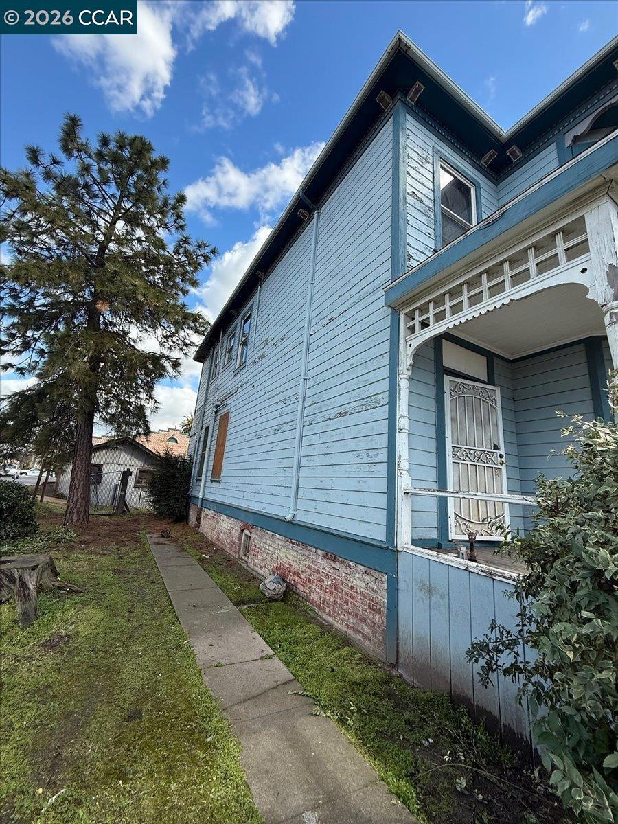 151 S 3rd Ave Property Photo 33