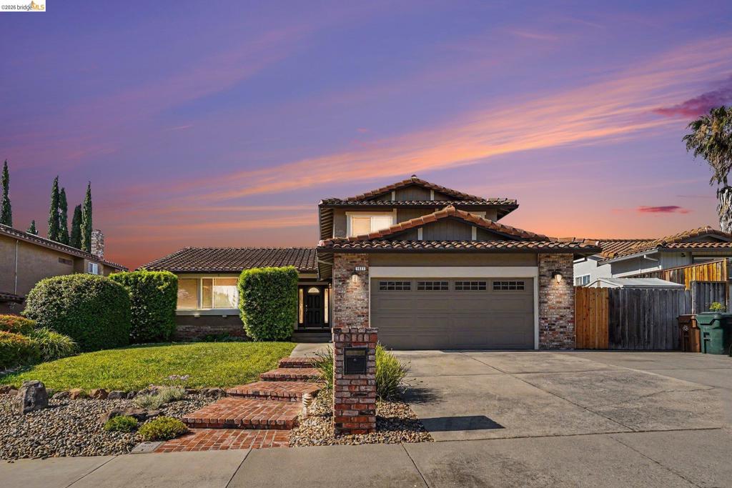 1627 Geyser Cir Property Photo 1