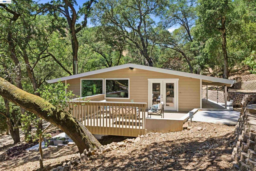 1929 Kilkare Road Property Photo 2