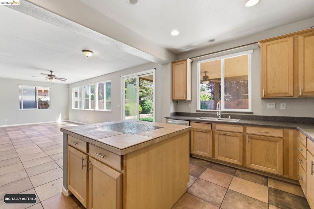 3338 La Cadena Way Property Photo 41