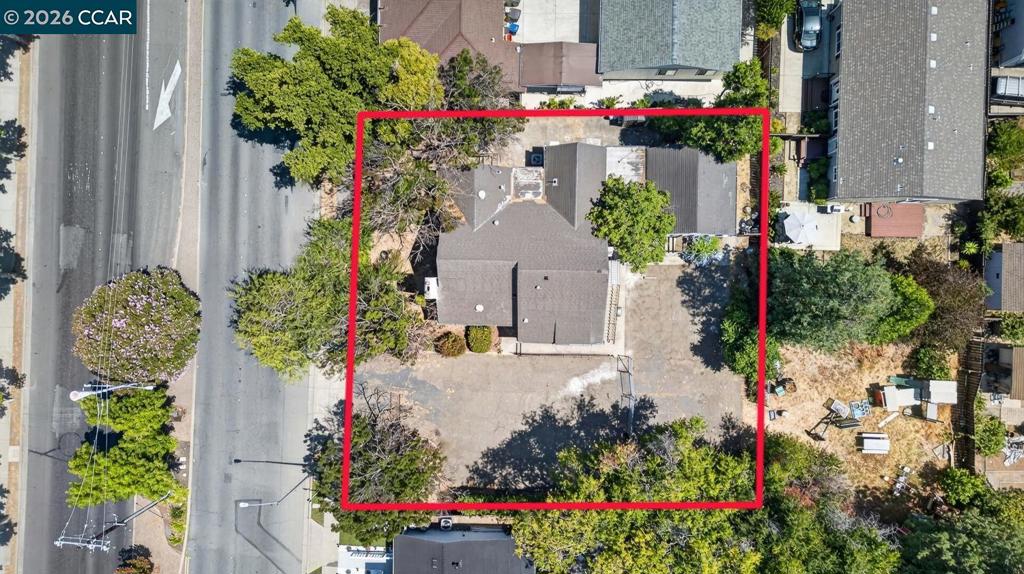 2924 Clayton Rd Property Photo 2