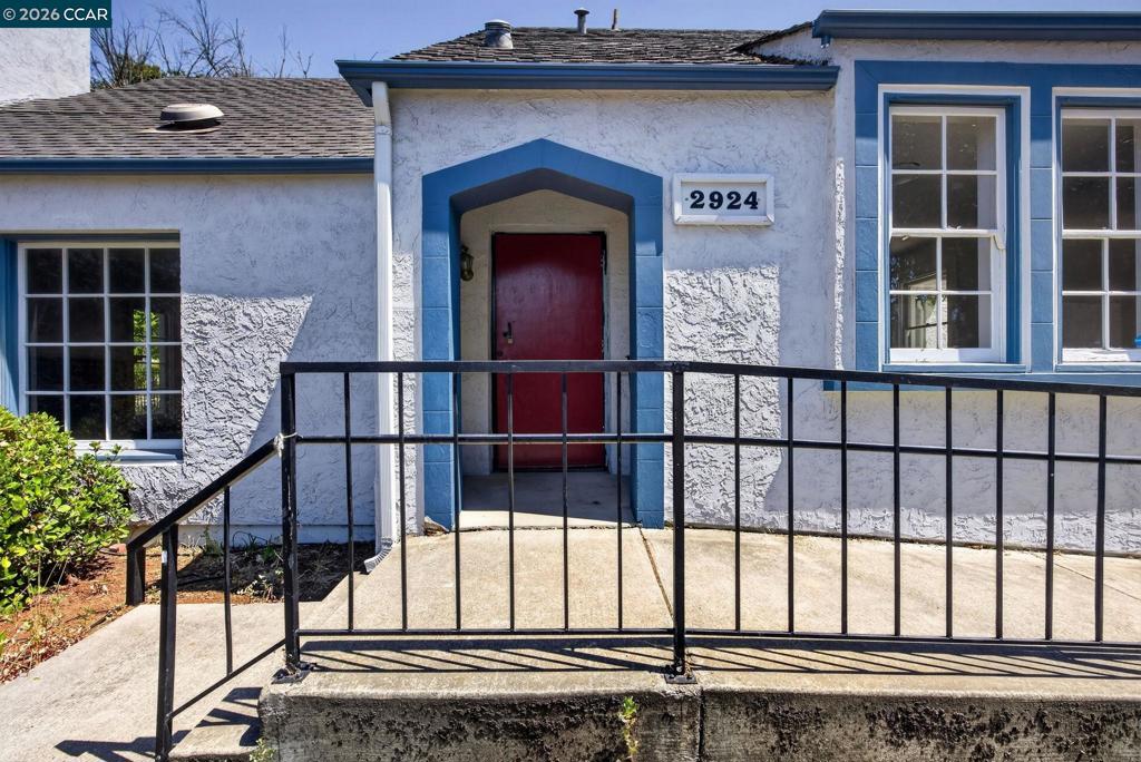 2924 Clayton Rd Property Photo 6