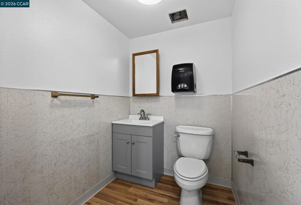 2924 Clayton Rd Property Photo 24