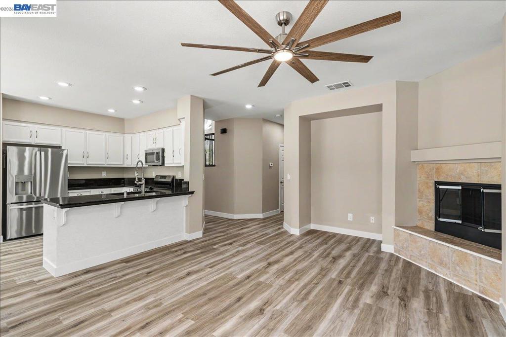 2449 Almanor Drive Property Photo 4