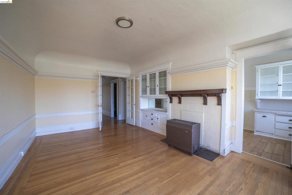 701 43rd St Property Photo 10
