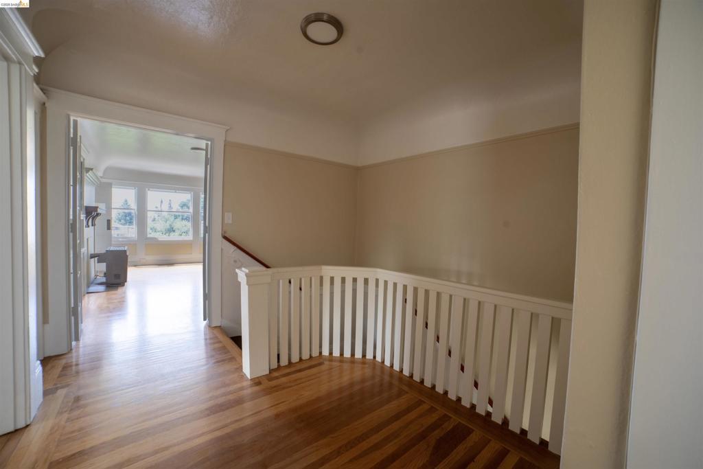 701 43rd St Property Photo 14