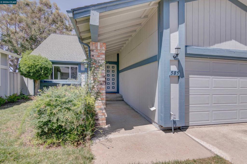 585 Mt Dell Dr Property Photo 3