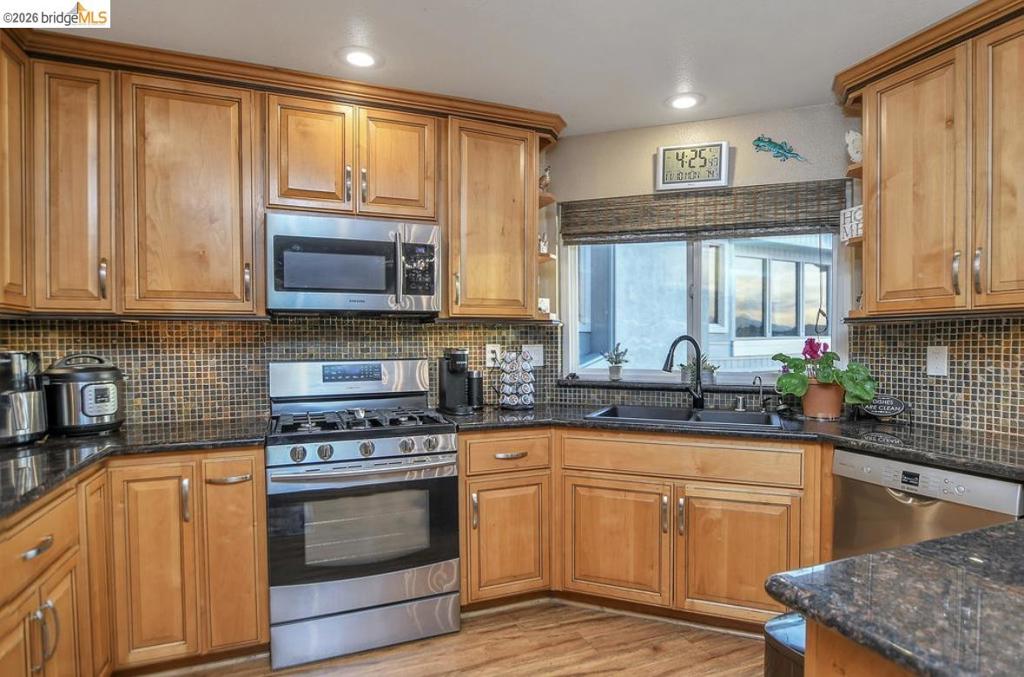 4930 Discovery Pt Property Photo 12