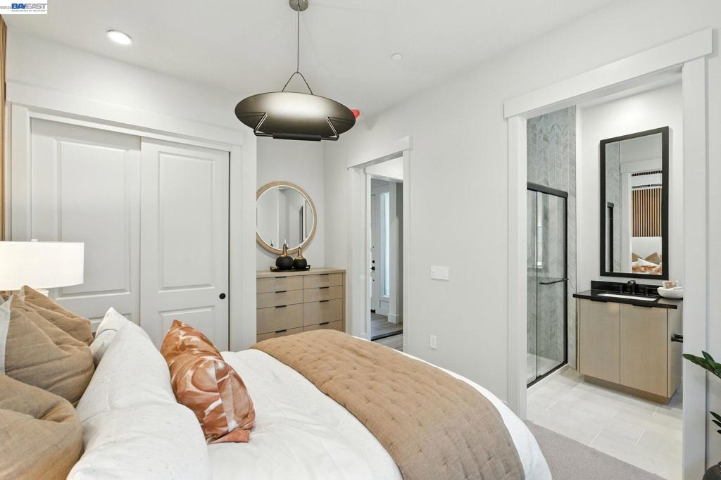 4237 Langley Road Property Photo 16