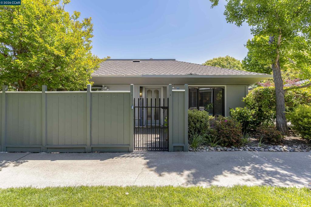1109 Golden Rain Rd 4 Property Photo 4