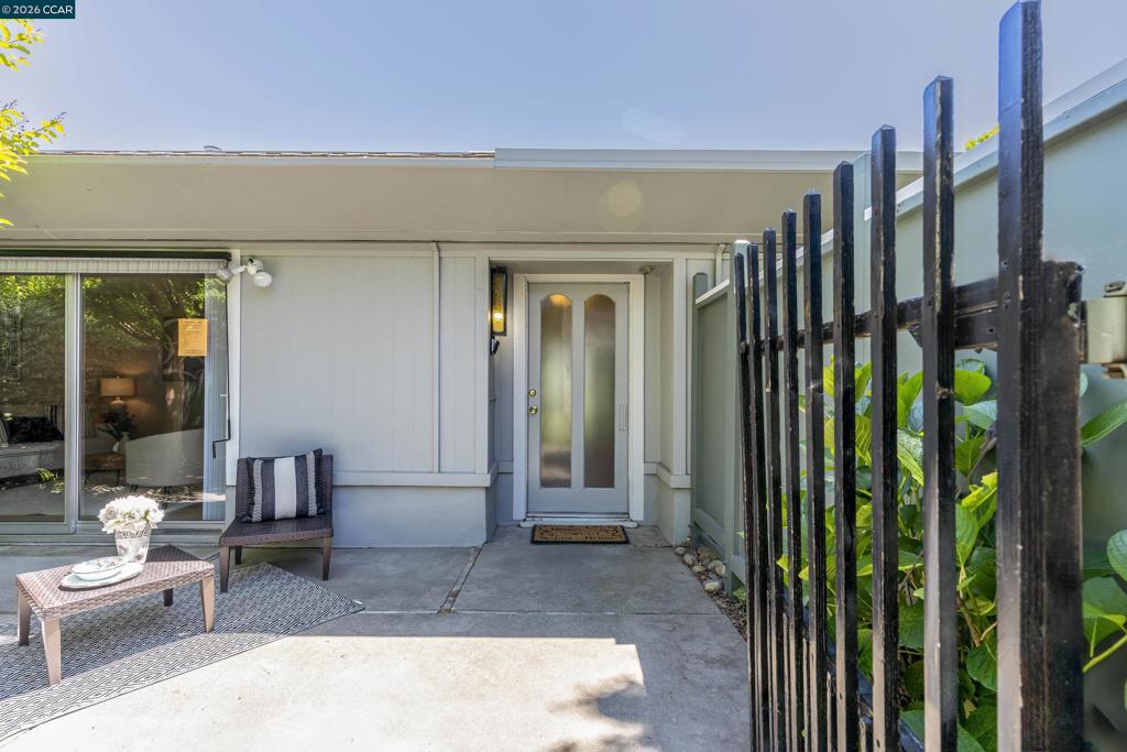 1109 Golden Rain Rd 4 Property Photo 6