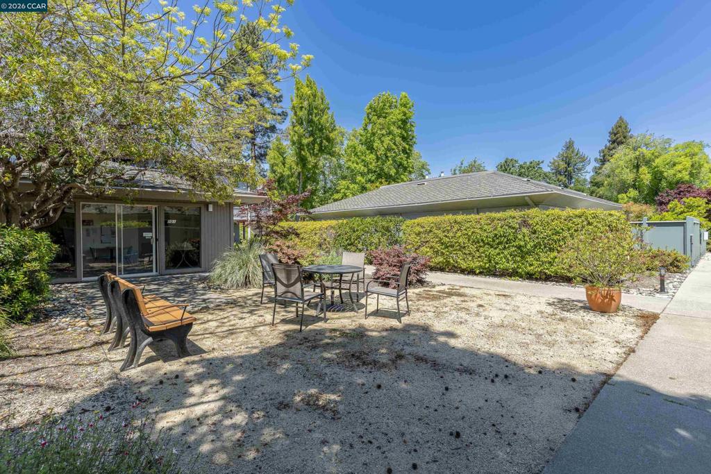 1109 Golden Rain Rd 4 Property Photo 46