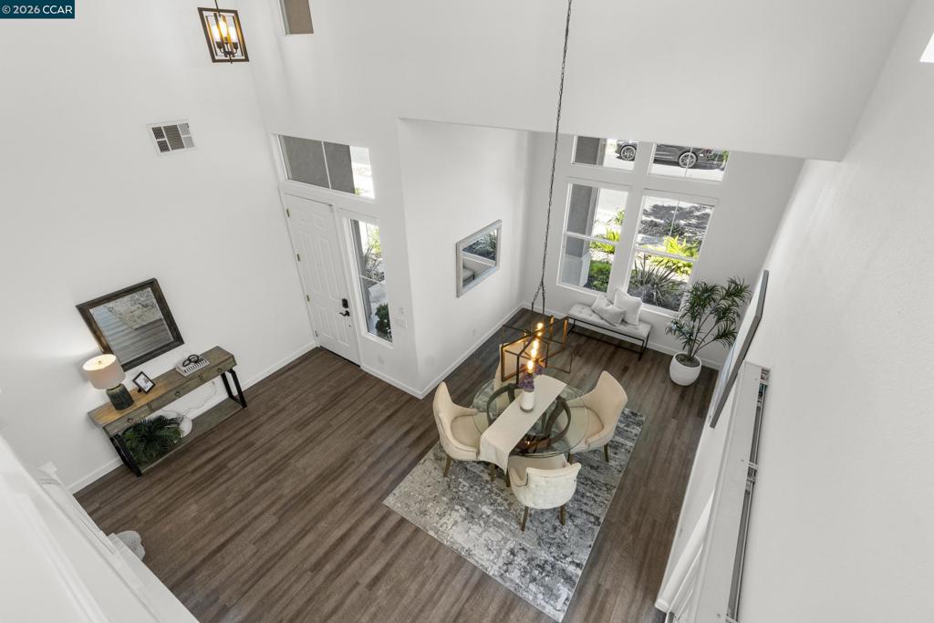 620 Rice St Property Photo 6