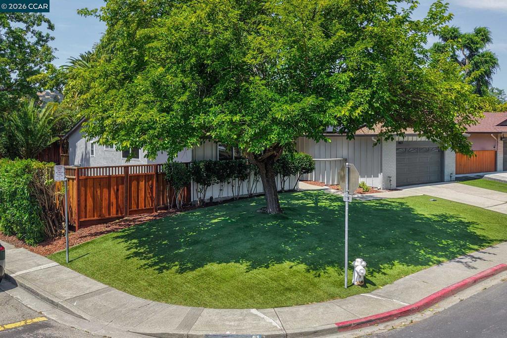 9871 Broadmoor Drive Property Photo 43