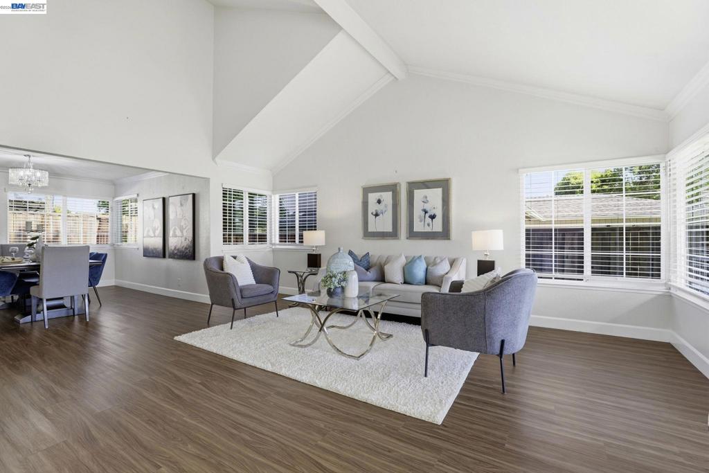 3653 Pimlico Dr Property Photo 3