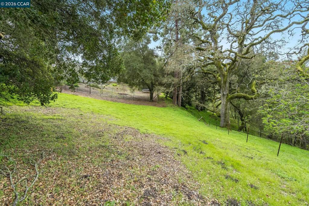 9 Charles Hill Rd Property Photo 10