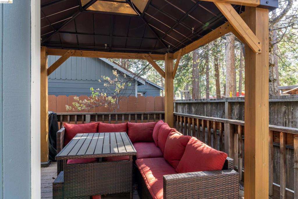 23012 Strauch Dr Property Photo 34