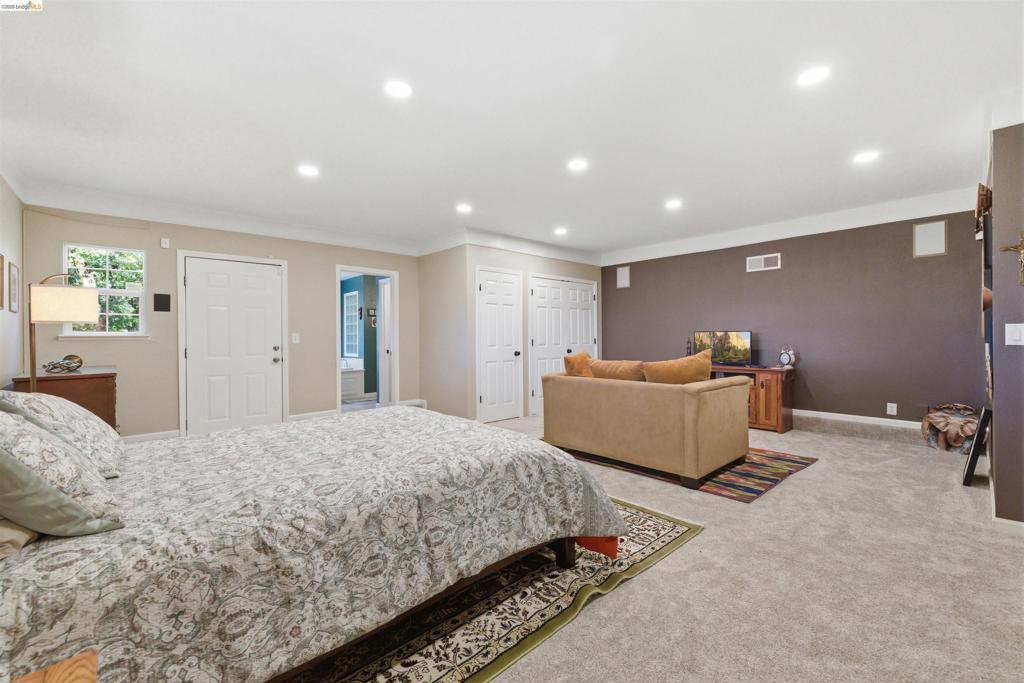 16690 Ridgewood Dr Property Photo 19