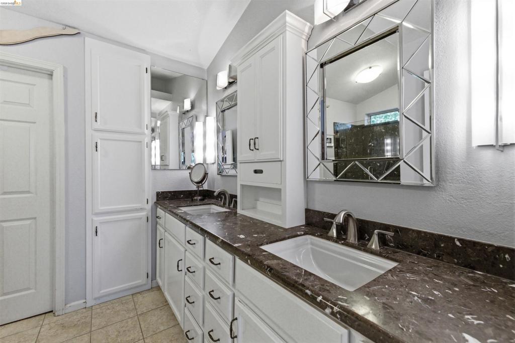 16690 Ridgewood Dr Property Photo 38