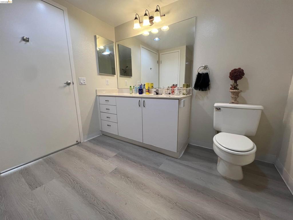 988 Franklin Street 1111 Property Photo 14