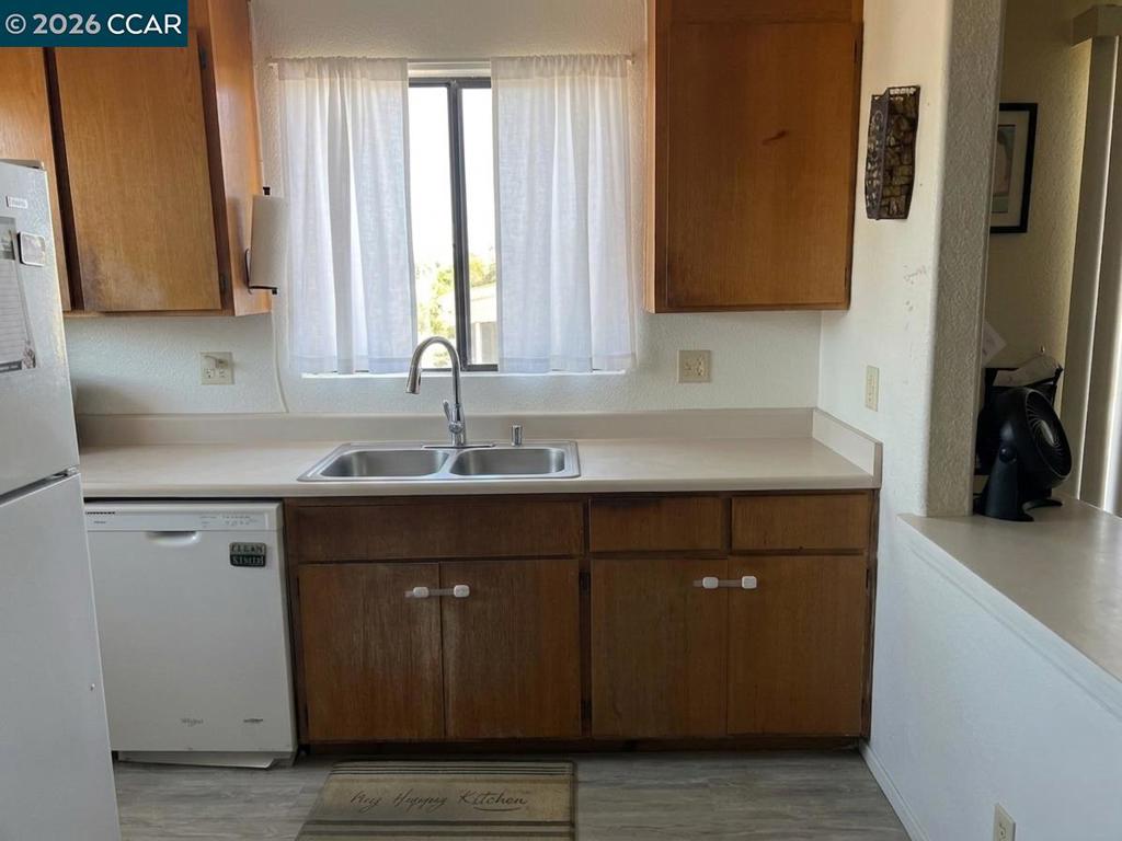 1324 Francis St Property Photo 9