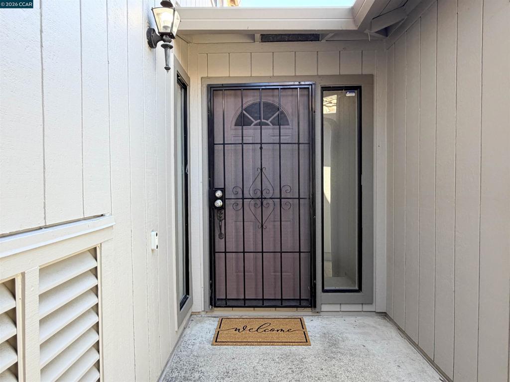 886 Valley Run Property Photo 5
