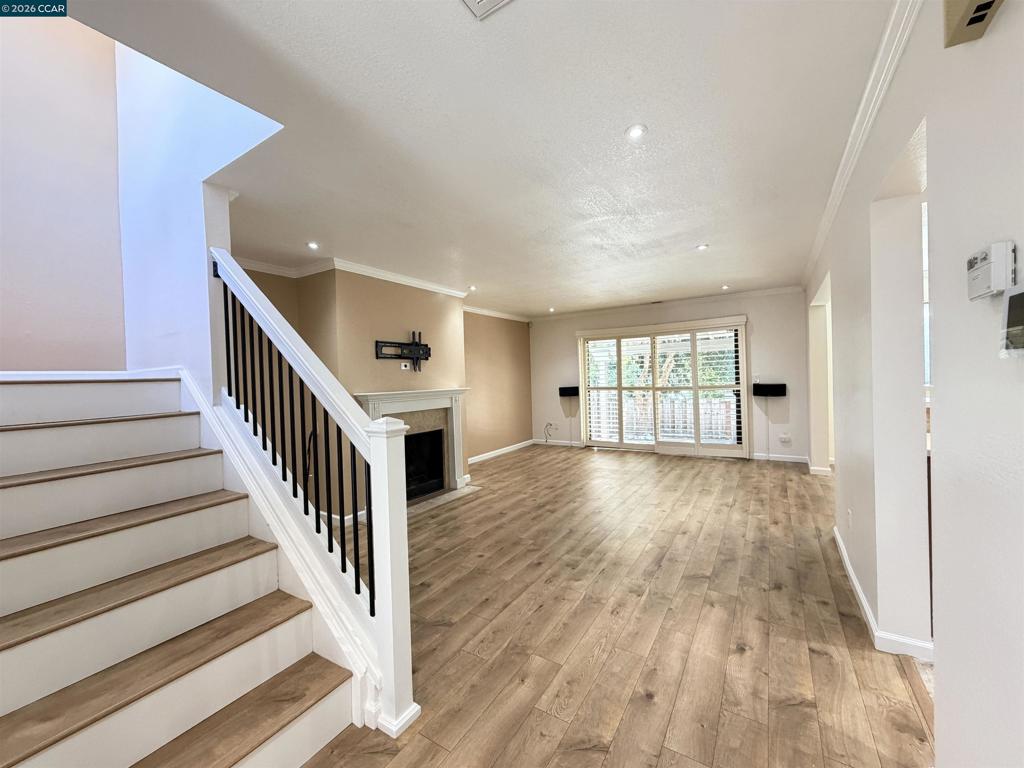 886 Valley Run Property Photo 7