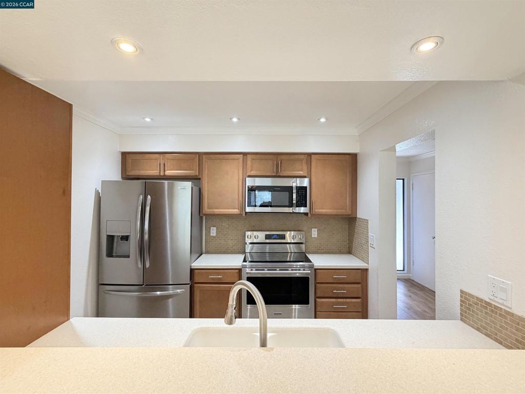 886 Valley Run Property Photo 13