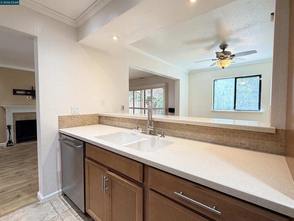 886 Valley Run Property Photo 14