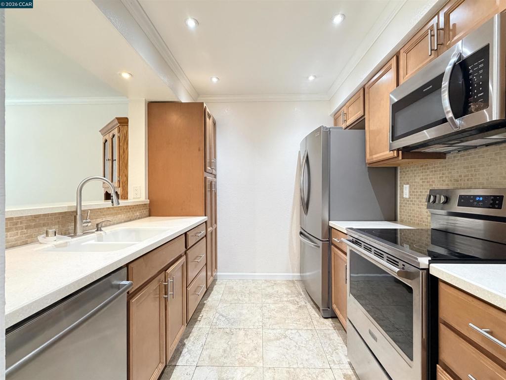 886 Valley Run Property Photo 15