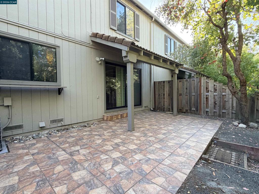 886 Valley Run Property Photo 17