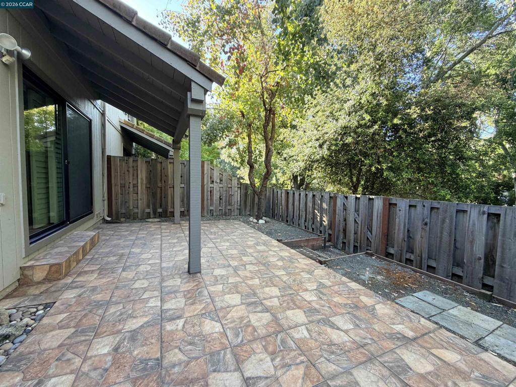 886 Valley Run Property Photo 18