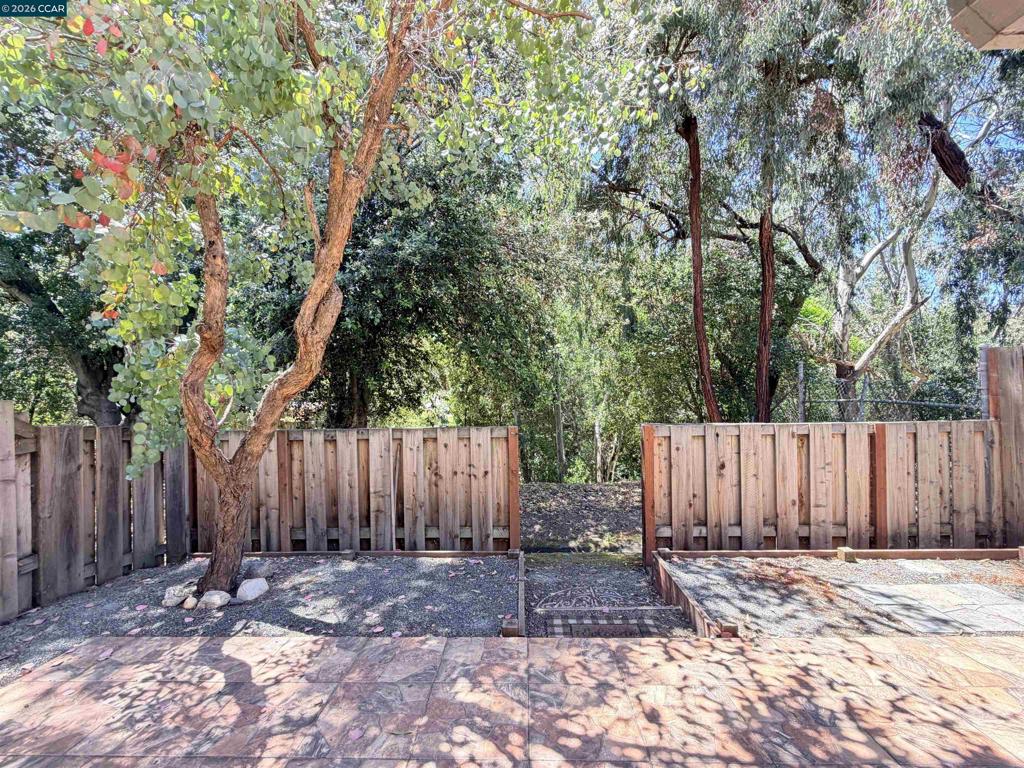 886 Valley Run Property Photo 20