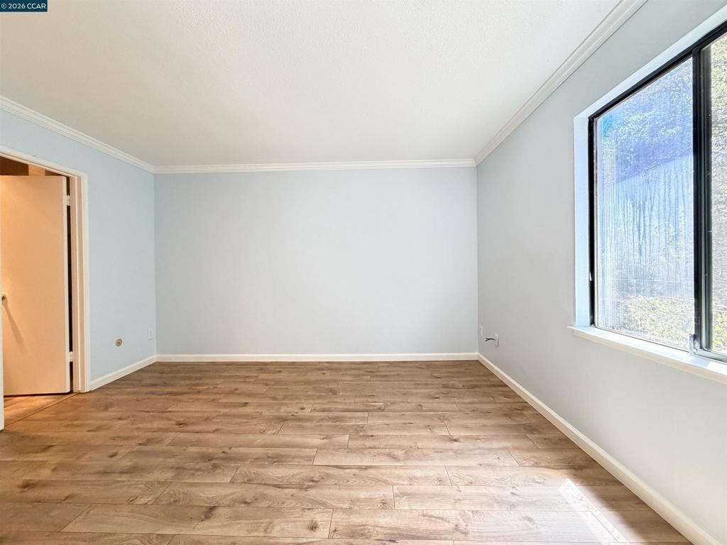 886 Valley Run Property Photo 28