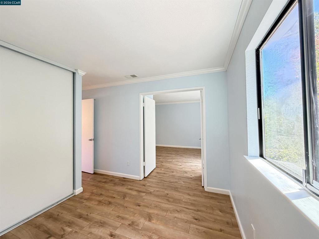 886 Valley Run Property Photo 31
