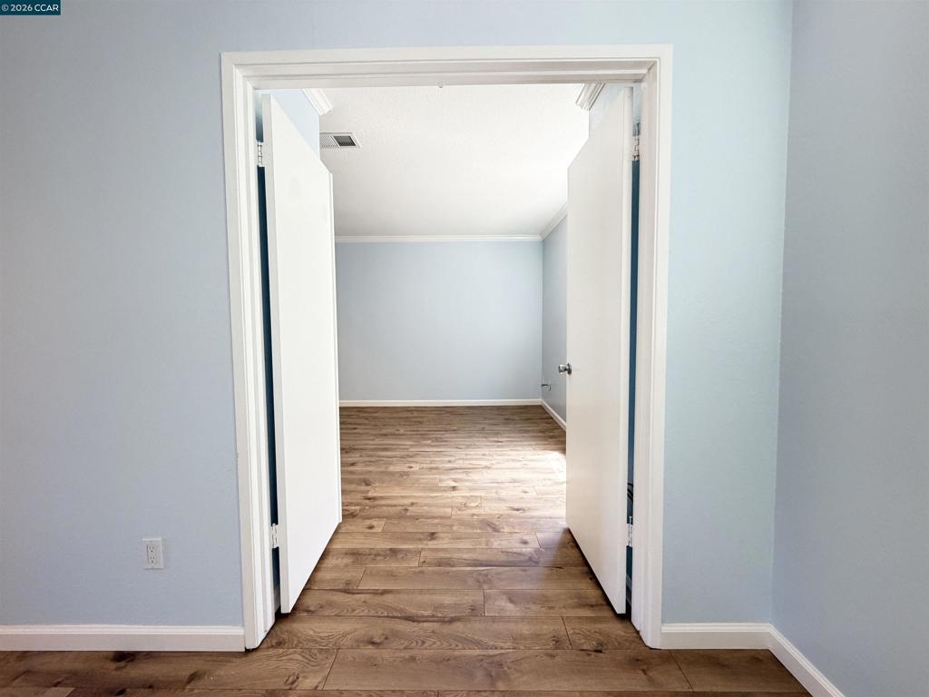 886 Valley Run Property Photo 32