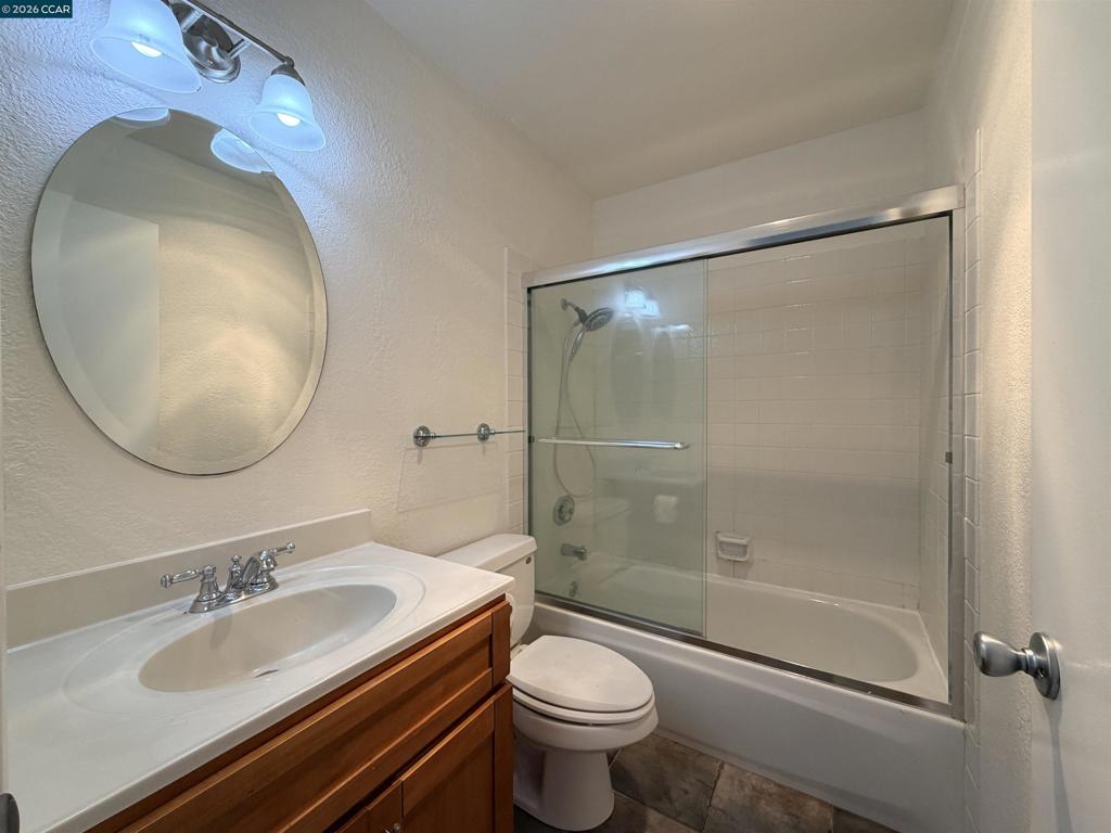 886 Valley Run Property Photo 33