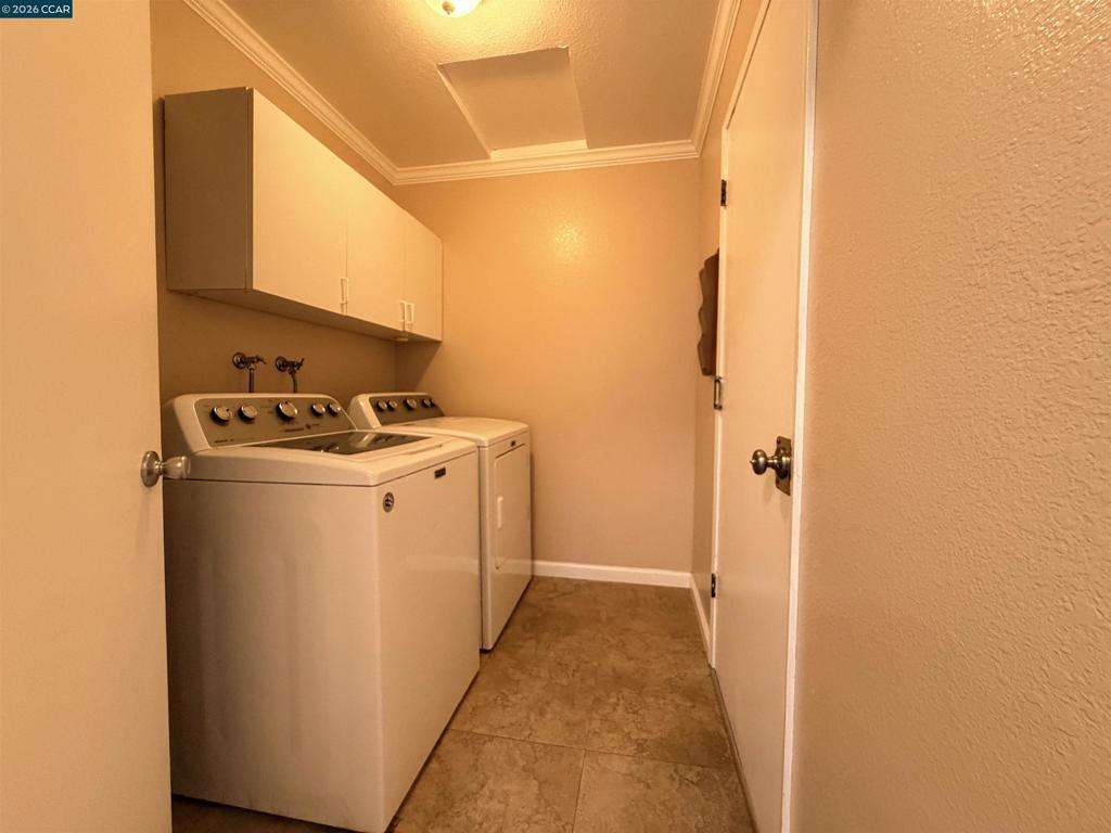 886 Valley Run Property Photo 35