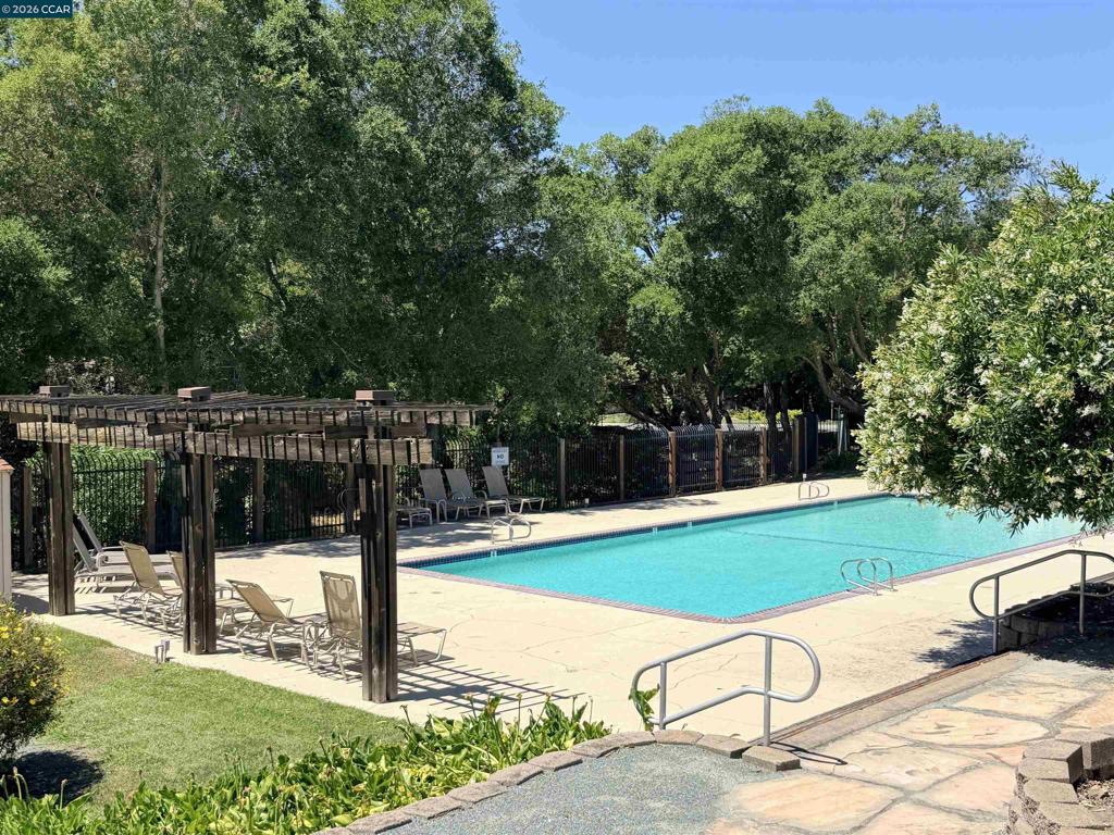 886 Valley Run Property Photo 39