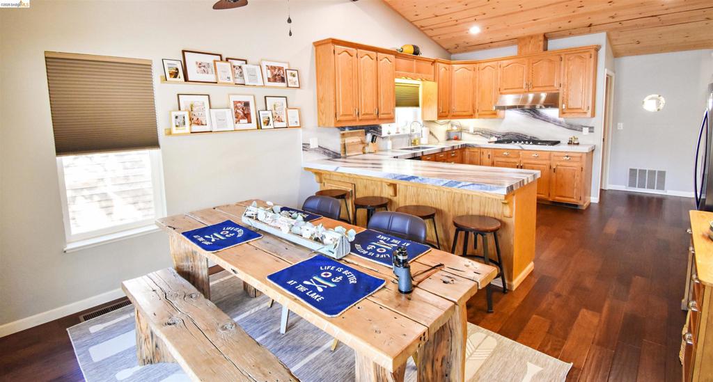 20595 Lori Ln Property Photo 17