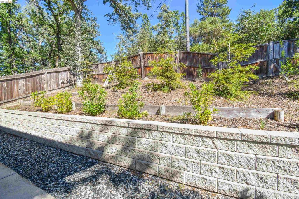 20595 Lori Ln Property Photo 38